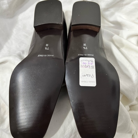 Causal Corners Flat Loafer Color Brown Size 7 1/2 M,  New Shoe Removed Peeling. - Picture 4 of 13